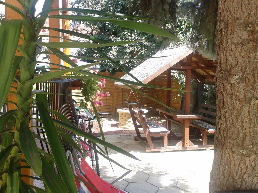 Hotel Deak Vendeghaz Apartman Hajdúszoboszló Exterior foto